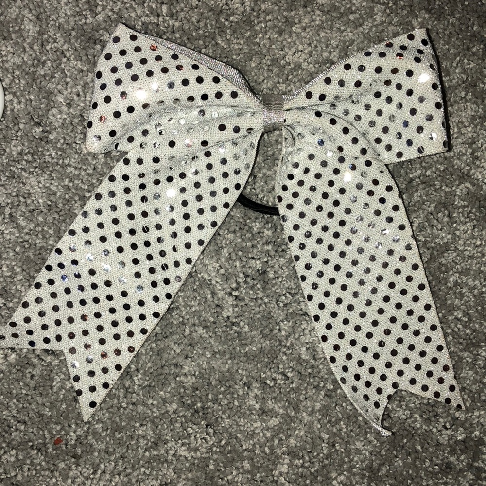 not cheering anymore selling my bows